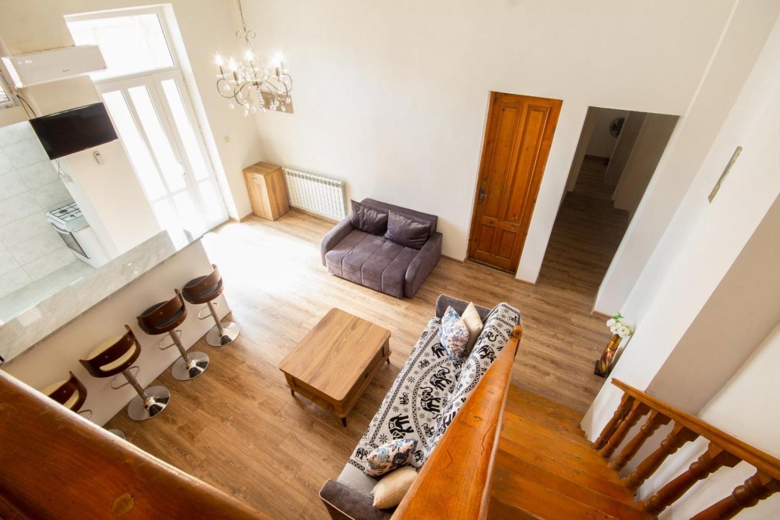 Center Apartment 3 Rooms 第比利斯 外观 照片