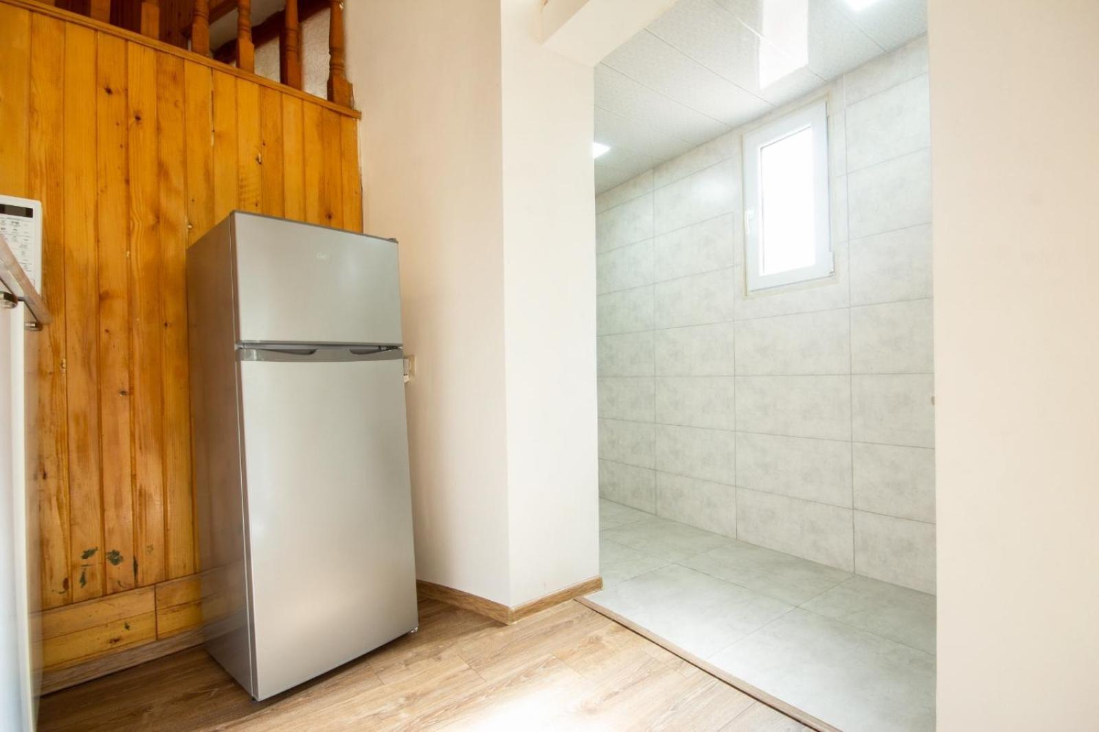 Center Apartment 3 Rooms 第比利斯 外观 照片