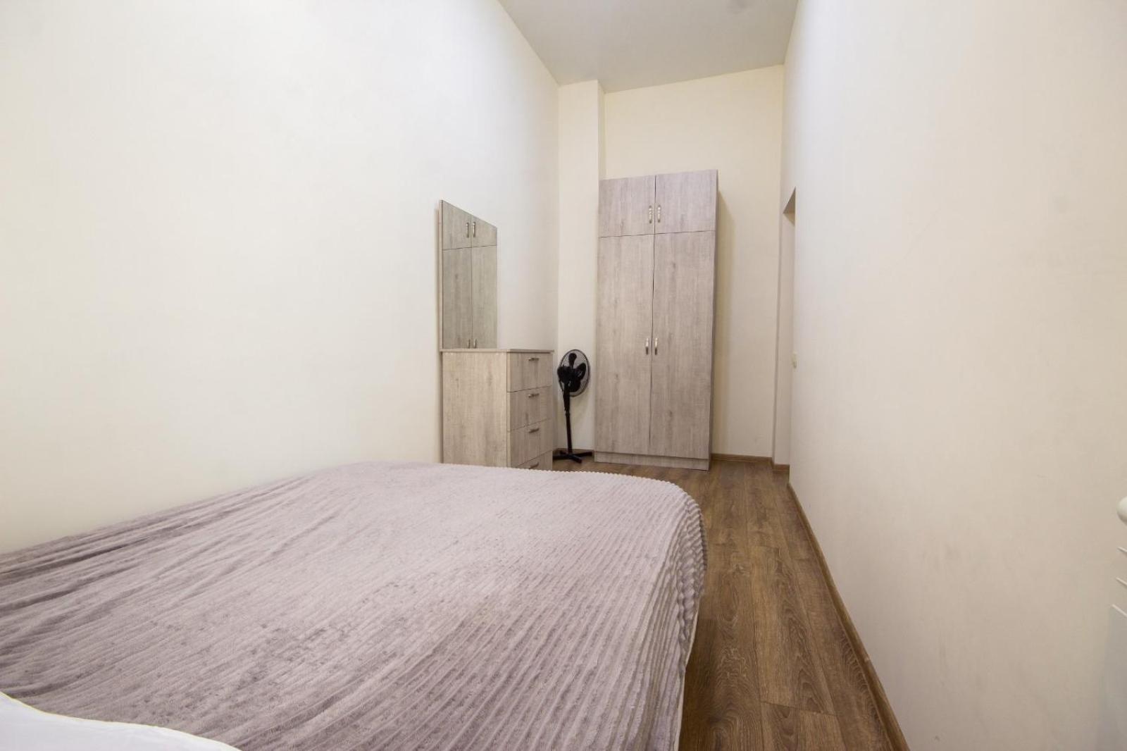 Center Apartment 3 Rooms 第比利斯 外观 照片